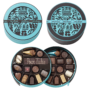 Caja redonda azul 25 chocolates con barra de chocolate negro sin personalización - Imagen 2