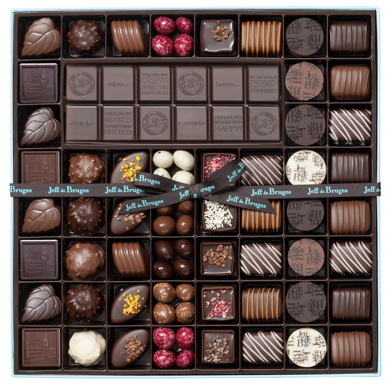 Caja de 54 chocolates a juego y tableta de chocolate negro sin personalización - Imagen 1